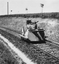Бронедрезина чехословацкого производства «Tatra T18»[фин.] в составе польской армии, 1926 год.