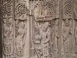 Барельеф в храме Омкарешвара