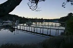 Река Проссер в районе Орфорда в сумерках