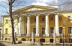 Дом Николая Захаровича Хитрово. 1823 (перестроенный дом княгини Н.С. Щербатовой, 1759) Москва, Подколокольный переулок, д.16a Объект культурного наследия № 7710605000№ 7710605000