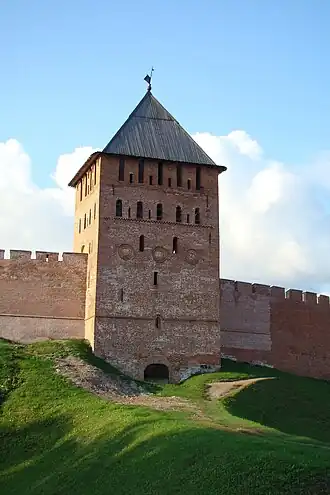 Дворцовая башня