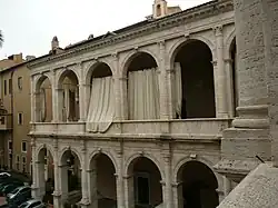 Лоджия Главного двора Палаццо Венеция