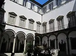 Кортиле (двор)