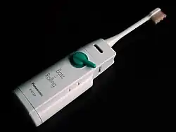 Электрическая зубная щётка