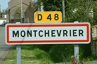 Знак на въезде в Моншеврие