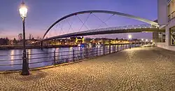 TХоге-Бруг в Маастрихте был местом расположения открытки Анджелы Перистери.