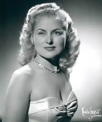 Пэт Кроули в 1949 году