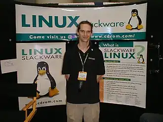 Патрик Фолькердинг на конференции LinuxWorld (англ.) 2000 в Нью-Йорке