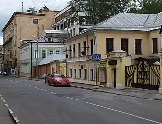 Пестовский переулок. Фасад и главный вход театра