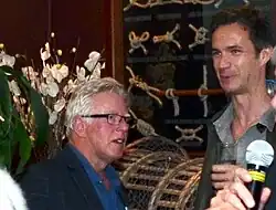 Филип Дэвис (слева) и Джеймс Д’Арси (2016)