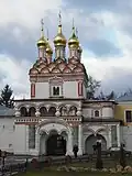 Надвратная церковь Петра и Павла в Иосифо-Волоцком монастыре