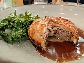 Питивье с мясом