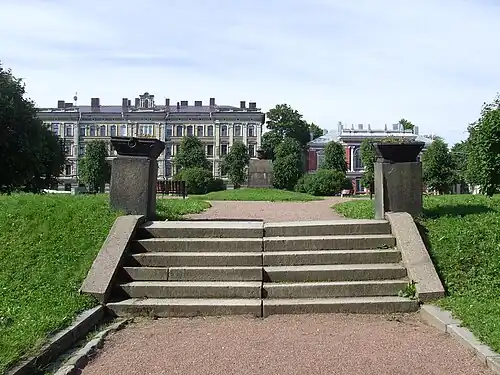 Сквер на месте снесённого собора