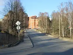 Вид от Большой Озёрной улицы в сторону проспекта Энгельса. 2014 год