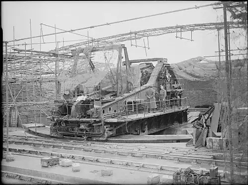 Орудие «Пух» на позиции