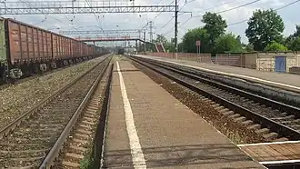 Вид на платформы с западного края