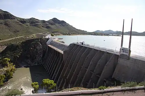 Водохранилище и дамба Франсиско-Мадеро