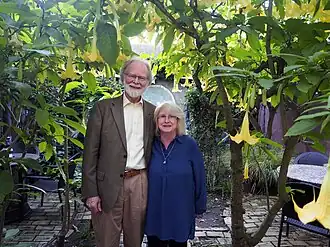 Джеймс Маккарти с супругой