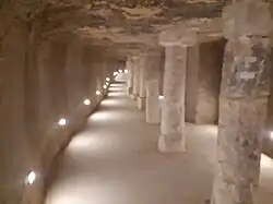 Проход внутрь пирамиды