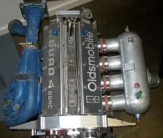 Очень ранний экспериментальный гоночный двигатель