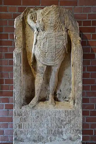 Могила Тиберия Юлия в Бингербрюке.