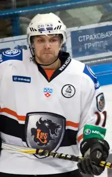 В составе клуба « Лев»