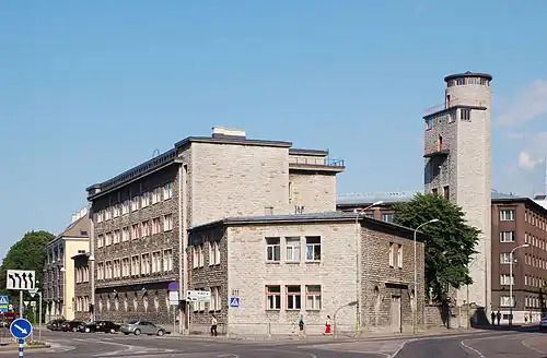 Здание пожарной части, вид с перекрёсткаулиц Пронкси и Гонсиори