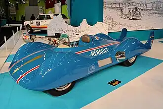 Автомобиль в экспозиции Парижского автосалона 2018 года