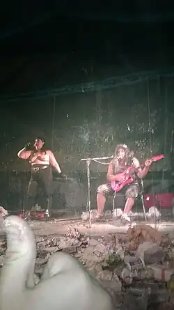 Richard Benson con moglie a Ciampino.jpg