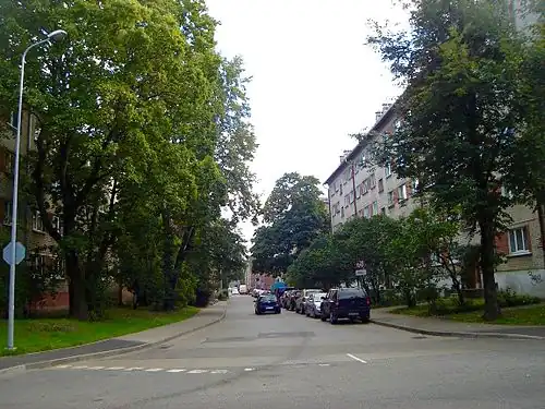 Вид от улицы Триядибас