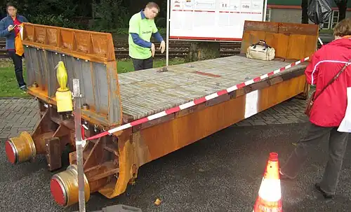 Обжиговая тележка с нарощенными бортами