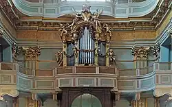 Орган. Контрфасад церкви