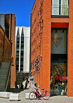 Среди строений квартала