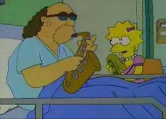 Лиза разговаривает с Мерфи Кровавые Дёсны