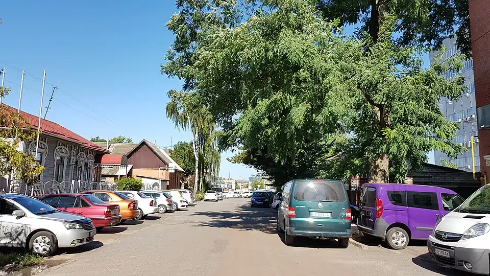 слева дома №№ 7, 5