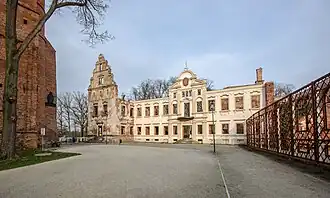 Руины замка Гацфельдтов.