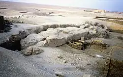 Двор перед гробницей Иниотефа I