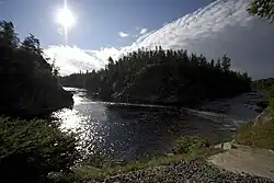 Верховье реки у места Сквер-Форкс (англ. Square Forks)