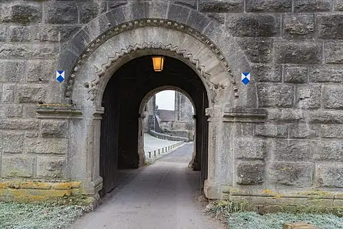 Замковые ворота