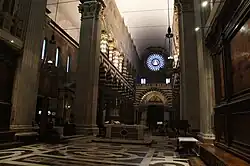 Контрфасад