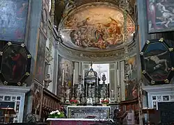 Апсида и главный алтарь