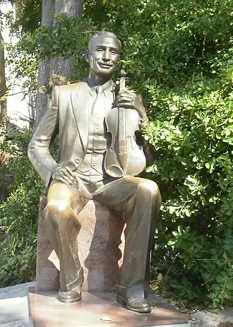 Памятник Сашо Сладура в Пловдиве