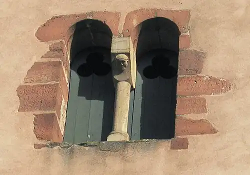 Фрагмент фасада