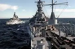 Schleswig-Holstein на учениях вместе с линкором США Iowa (BB-61) 1986 г.