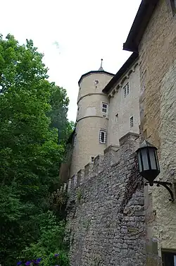 Часть старой стены