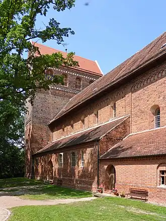 Деревенская церковь в Шёнхаузене