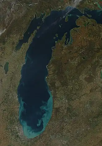 Снимок озера Мичиган, сделанный спутником Aqua 9 октября 2011 года.