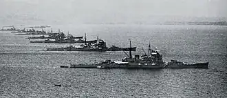 «Тёкай», «Мая», «Атаго» и «Такао» (от ближнего к дальнему) у Синагавы в октябре 1935 года