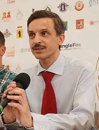 Сергей Викторович Алексеев, российский историк выступает на конференции «Александр Невский и его время: материалы научных исследований»  в городе Переяславль-Залесский 27 июля 2018 года с докладом «Время трудных решений: Александр Невский и политическая борьба XIII века»