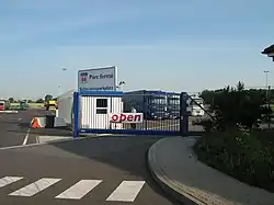 Парковка на автомагистрали